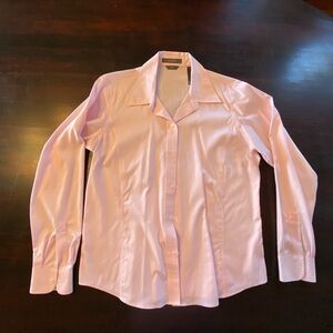 Liz Claiborne Women’s Non-iron Pink Fitted Dress Shirt, size small